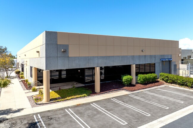 Más detalles de 2630 Business Park Dr, Vista, CA - Nave en alquiler