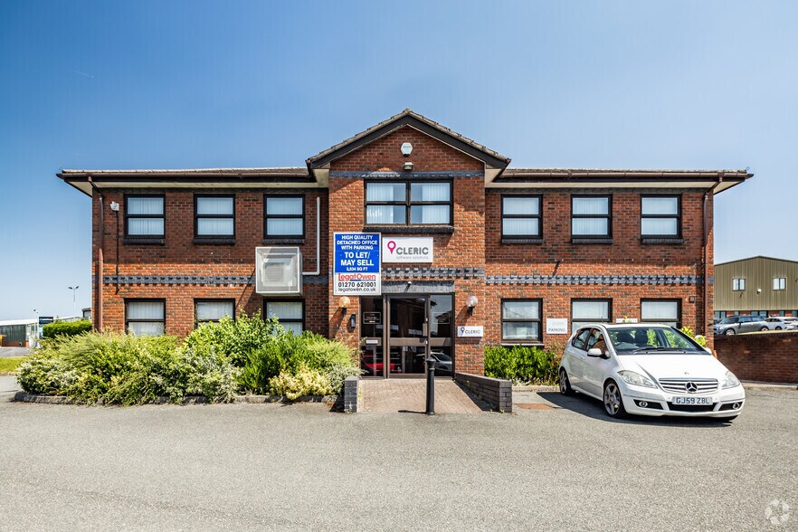 Greenfield Rd, Congleton en alquiler - Foto del edificio - Imagen 1 de 3