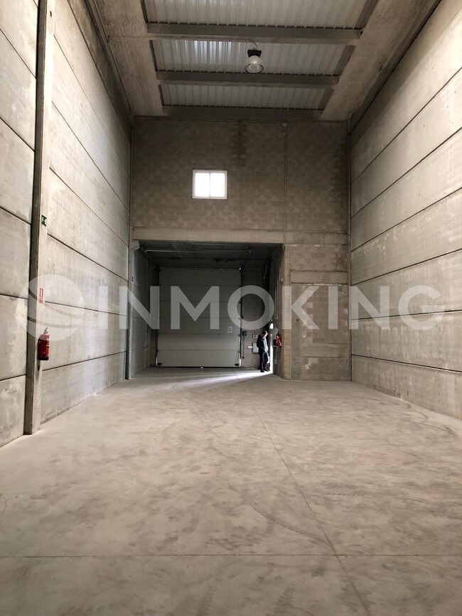 Más detalles de Nave en alquiler