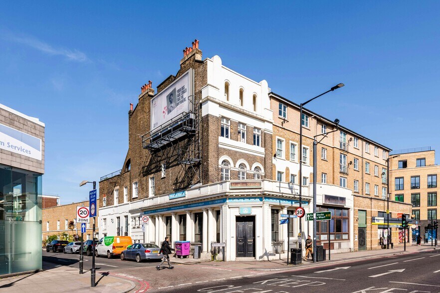 595-597 Commercial Rd, London en alquiler - Foto del edificio - Imagen 1 de 3