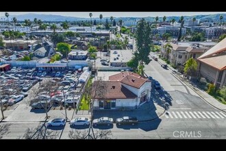 208 E Holt Ave, Pomona, CA - VISTA AÉREA  vista de mapa