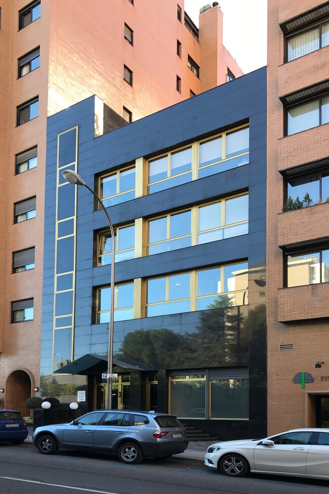 Más detalles de Calle de Henri Dunant, 19, Madrid - Coworking en alquiler