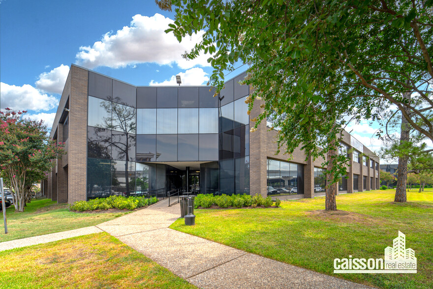 6220 WESTPARK Dr, Houston, TX en alquiler - Foto del edificio - Imagen 3 de 29