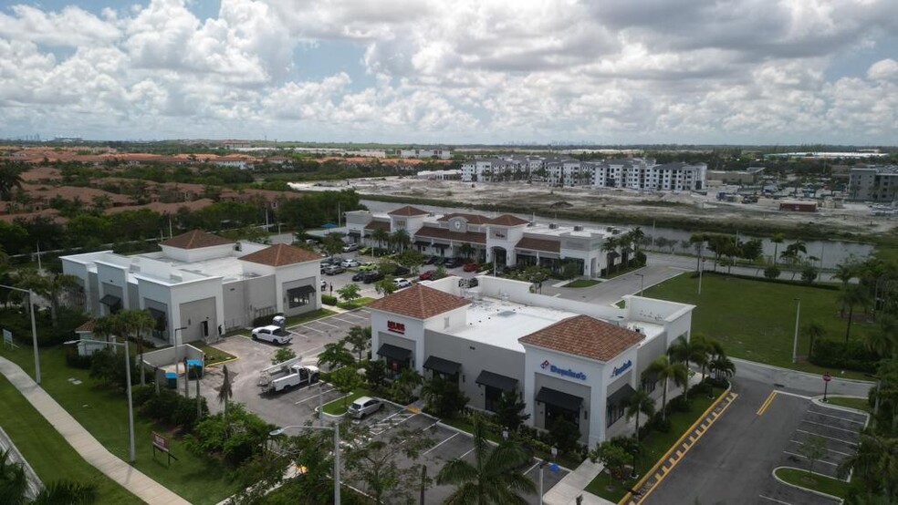 12280 Miramar Blvd, Miramar, FL en alquiler - Foto del edificio - Imagen 3 de 3