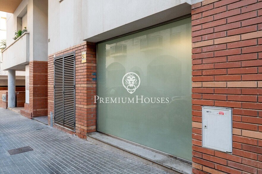 Edificio residencial en Vilanova i la Geltrú, Barcelona en venta - Foto del edificio - Imagen 3 de 5