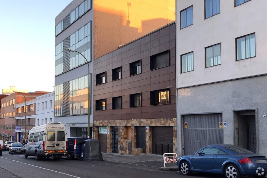 Oficina en Madrid, Madrid en alquiler - Foto del edificio - Imagen 2 de 3