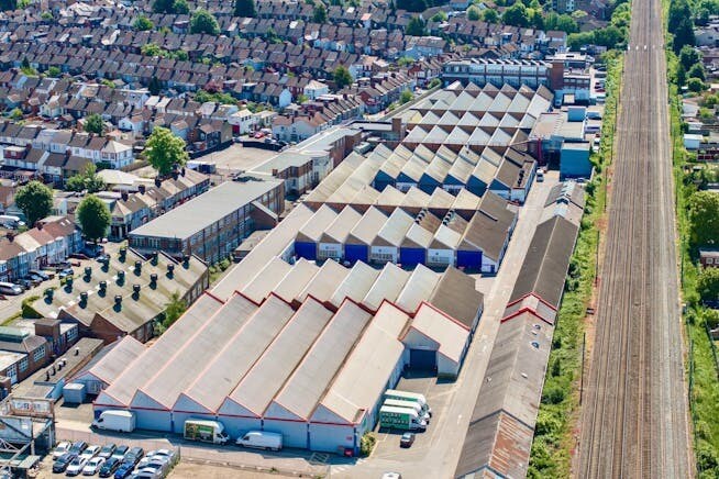 Leagrave Rd, Luton en alquiler Foto principal- Imagen 1 de 3