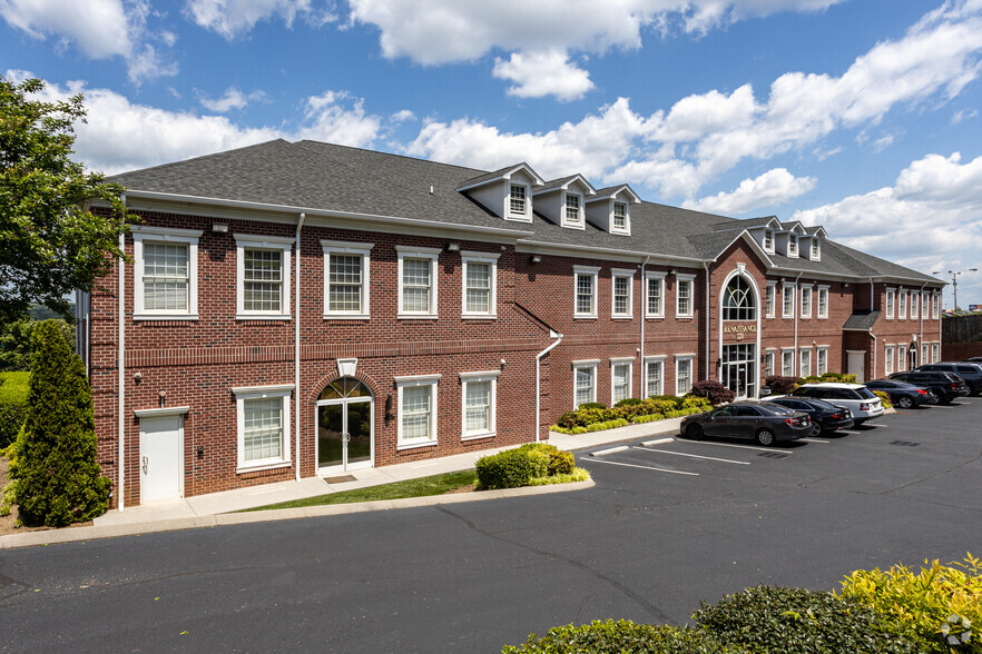 120 Suburban Rd, Knoxville, TN en alquiler - Foto del edificio - Imagen 2 de 22