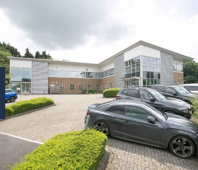 Methuen Park, Chippenham en venta - Foto del edificio - Imagen 1 de 3