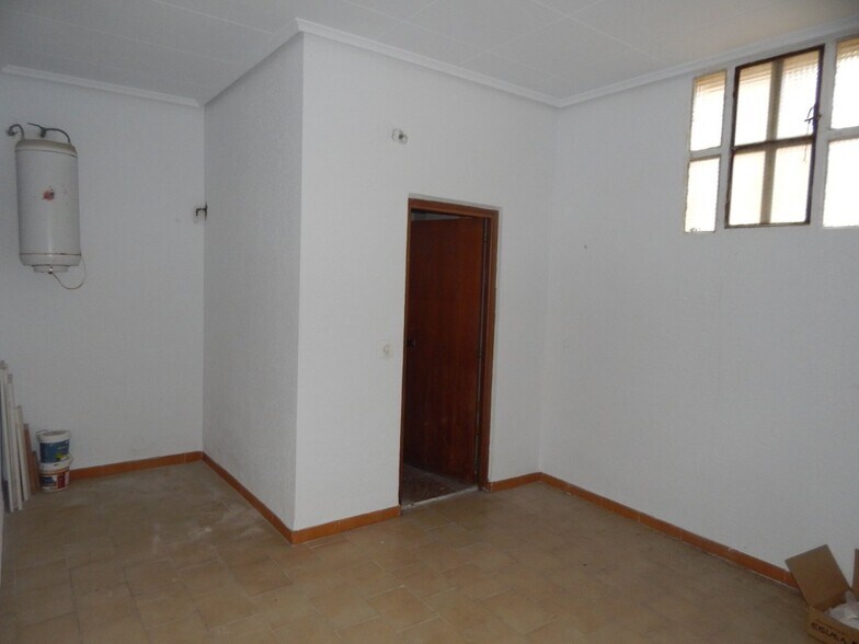 Oficina en Ontinyent en alquiler - Foto del edificio - Imagen 2 de 8