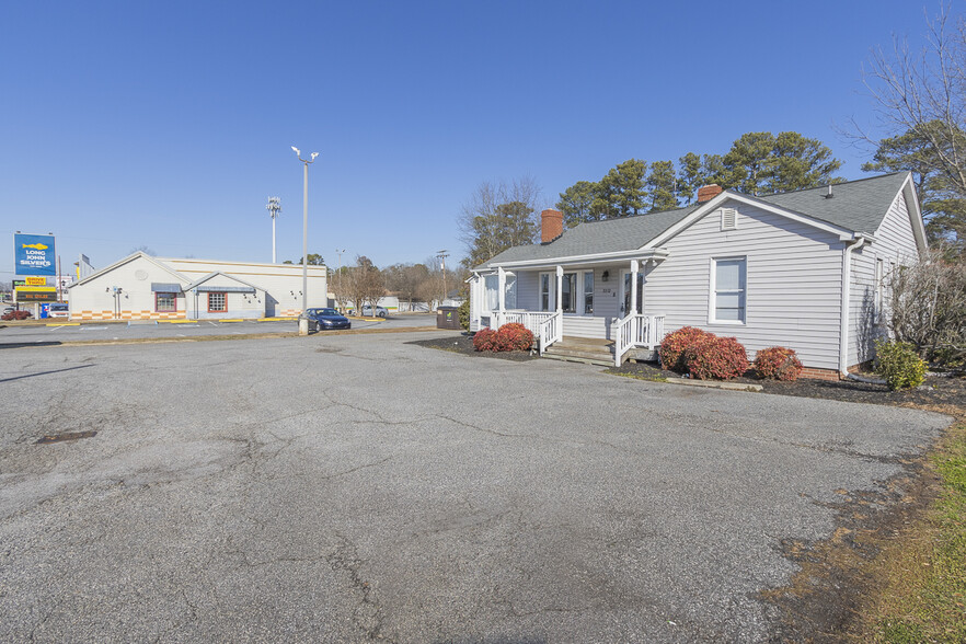 3312 N Main St, Anderson, SC en venta - Foto del edificio - Imagen 2 de 42