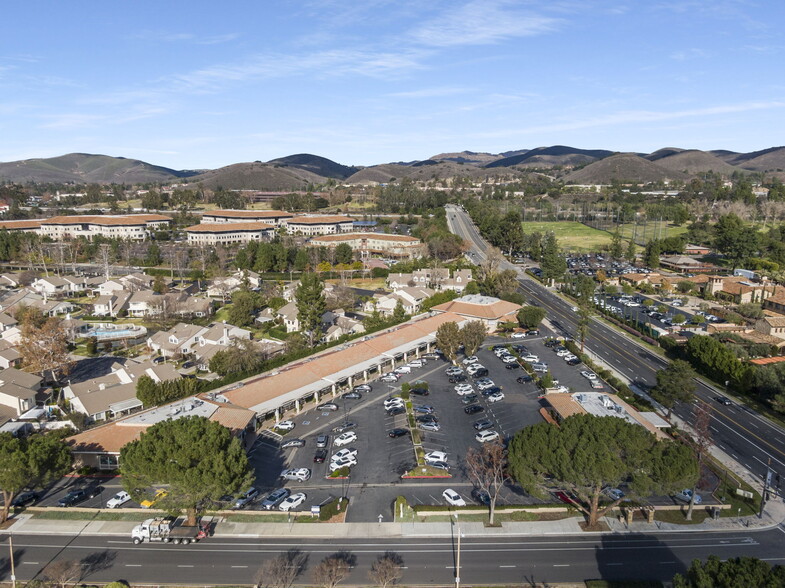 4601-4711 Lakeview Canyon Rd, Westlake Village, CA en alquiler - Foto del edificio - Imagen 2 de 29