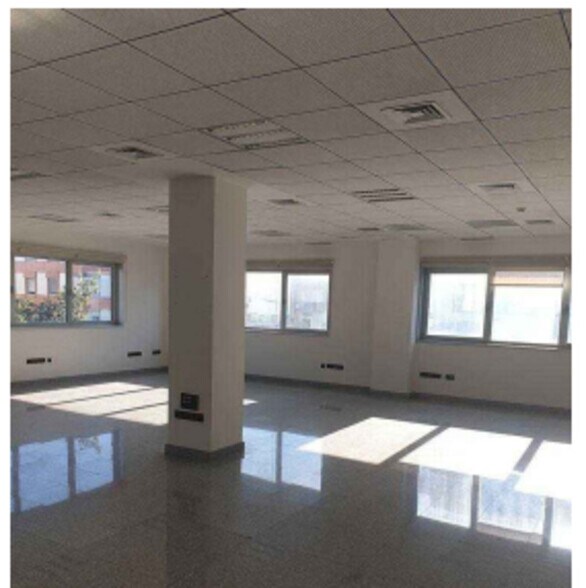 Oficina en SEVILLA en venta - Foto del edificio - Imagen 3 de 14