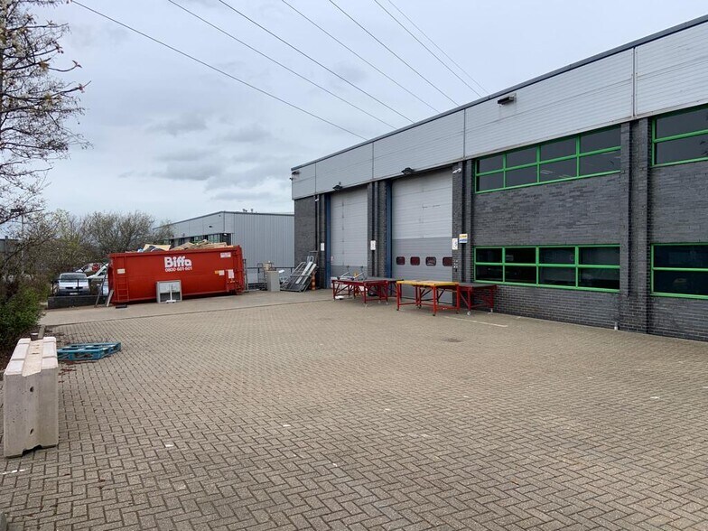 16 The Spire Green Centre, Harlow en alquiler - Foto del edificio - Imagen 3 de 4