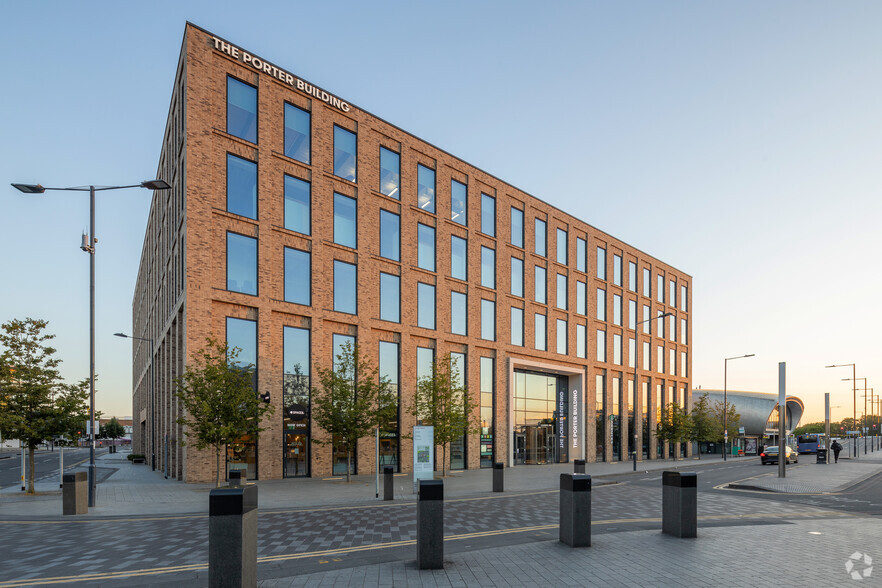 Brunel Way, Slough en alquiler - Foto del edificio - Imagen 3 de 7