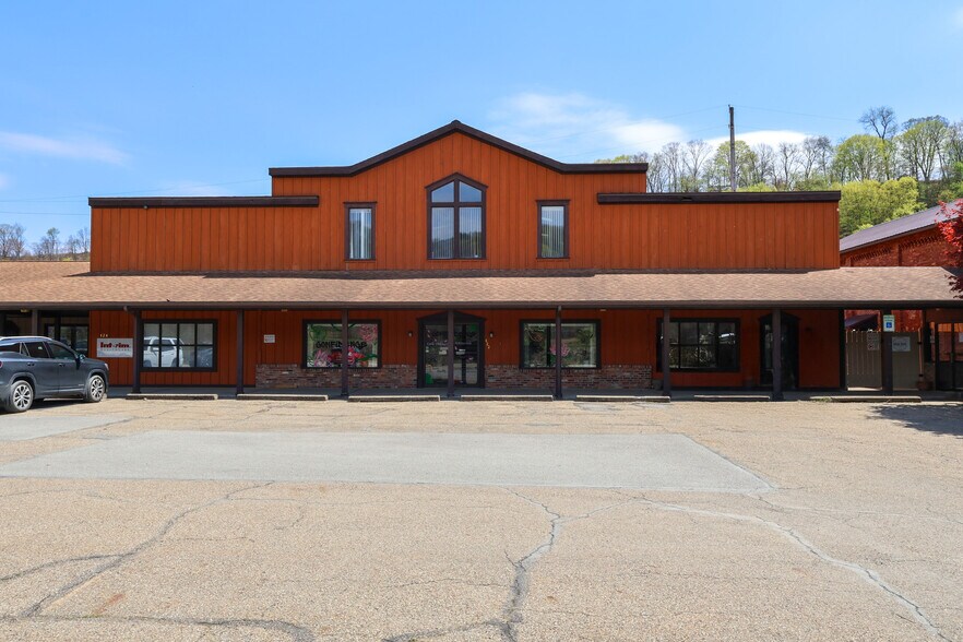 Kittanning & Ford City: Portfolio cartera de 39 inmuebles en venta en LoopNet.es - Foto del edificio - Imagen 1 de 56