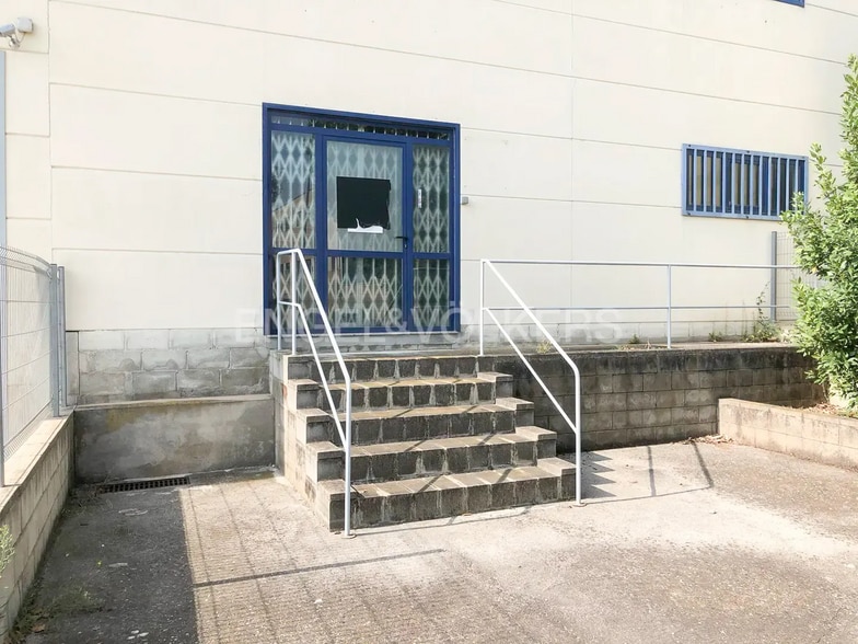 Local en Igualada, Barcelona en venta - Foto del edificio - Imagen 3 de 27