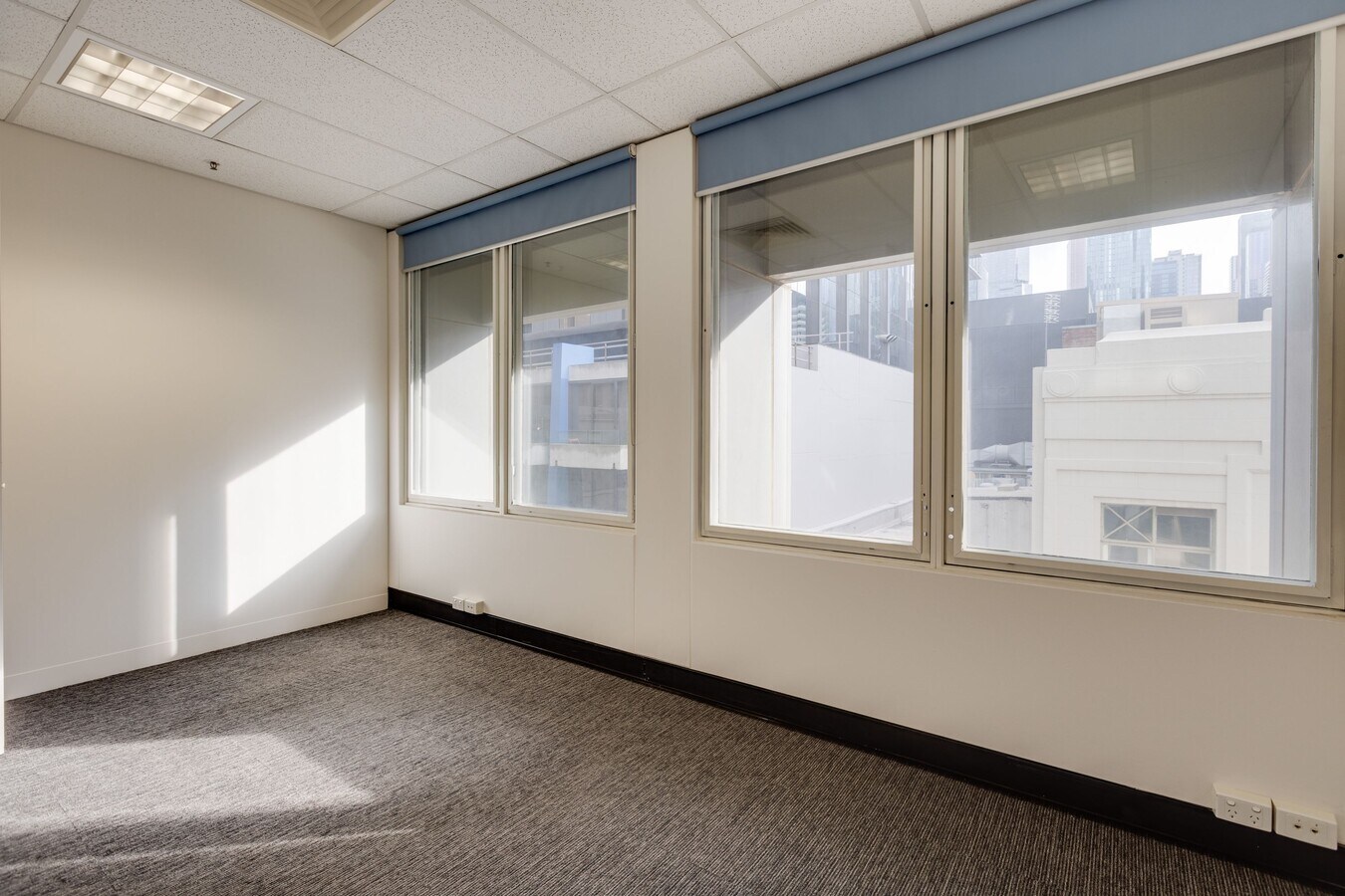 365 Little Collins St, Melbourne, VIC 3000 - Unidad 602 -  - Foto del interior - Image 2 of 4