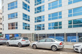 Calle de Julián Camarillo, 10, Madrid, Madrid en alquiler Foto de la construcción- Imagen 2 de 3