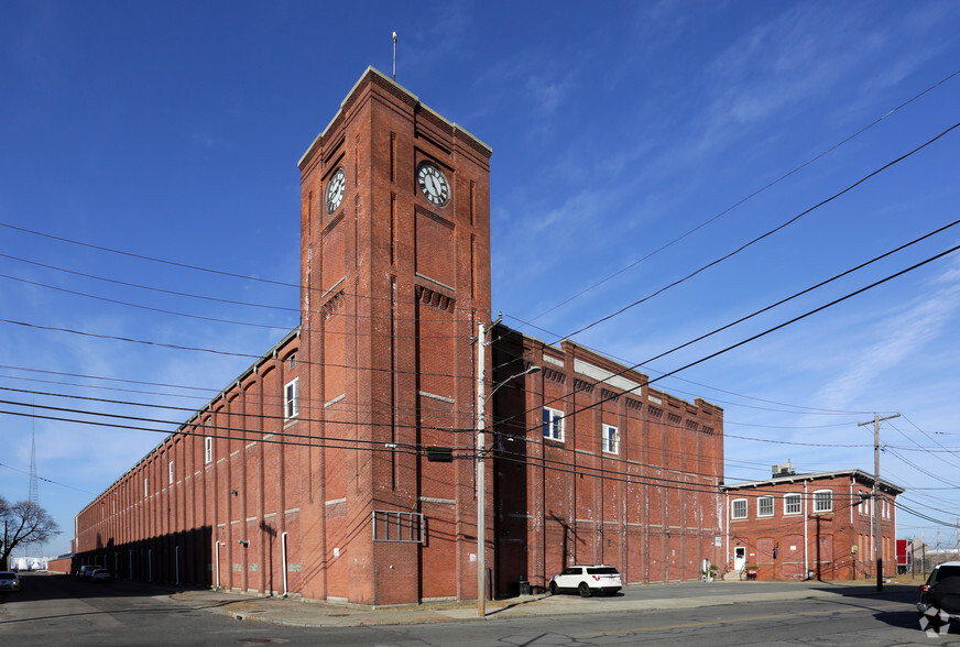 84 Gifford St, New Bedford, MA en alquiler - Foto del edificio - Imagen 1 de 18