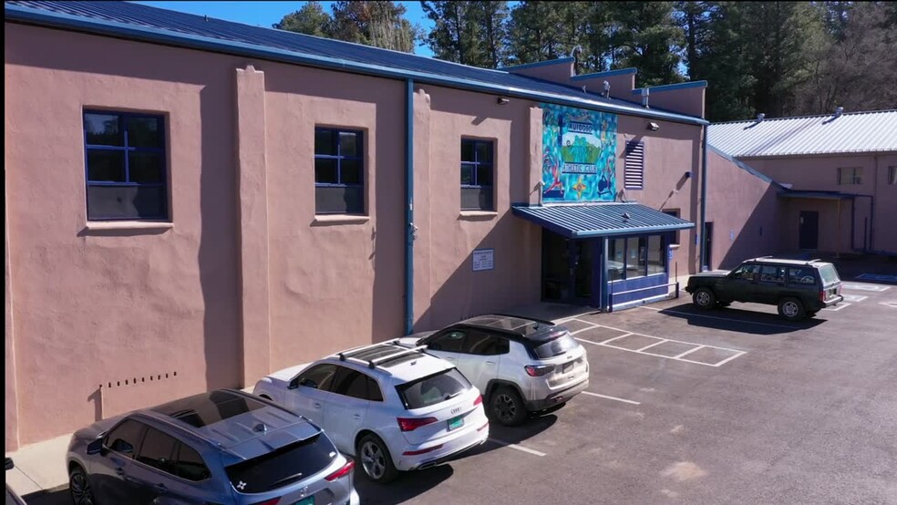 415 Wingfield St, Ruidoso, NM en venta - Vídeo de anuncio comercial - Imagen 2 de 37