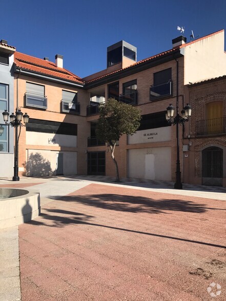 Plaza De España, 3, Santa Cruz del Retamar, Toledo en alquiler - Foto del edificio - Imagen 2 de 2