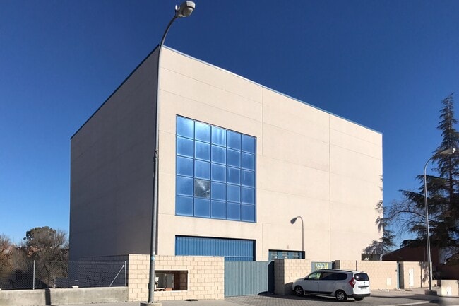 Más detalles de Nave en alquiler