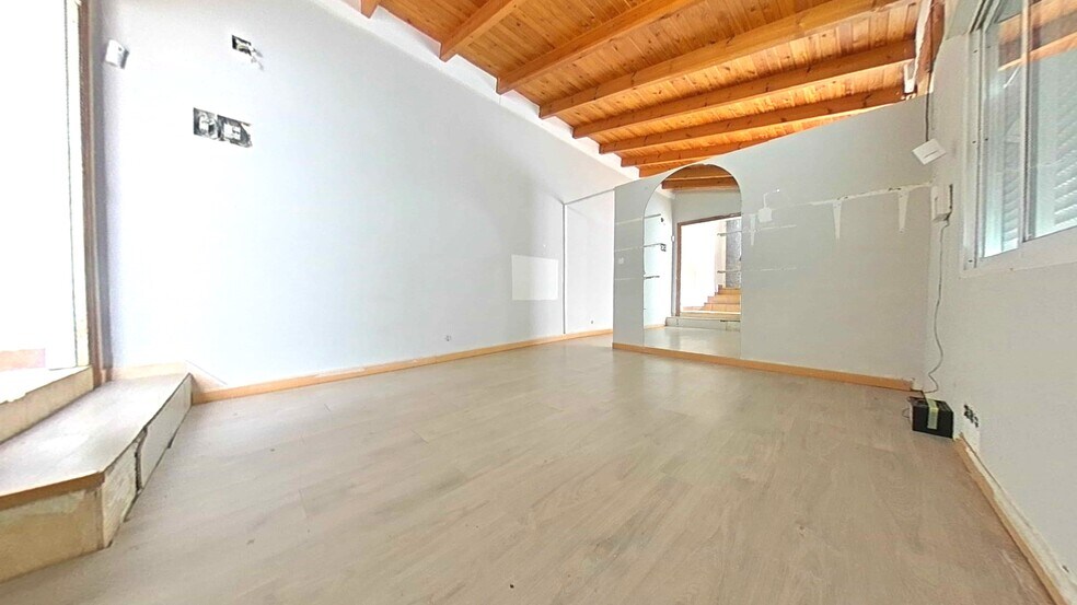 Local en Santander en venta - Foto del edificio - Imagen 2 de 27