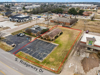 Más detalles para 303 N Ridgeway Dr, Cleburne, TX - Oficinas en venta