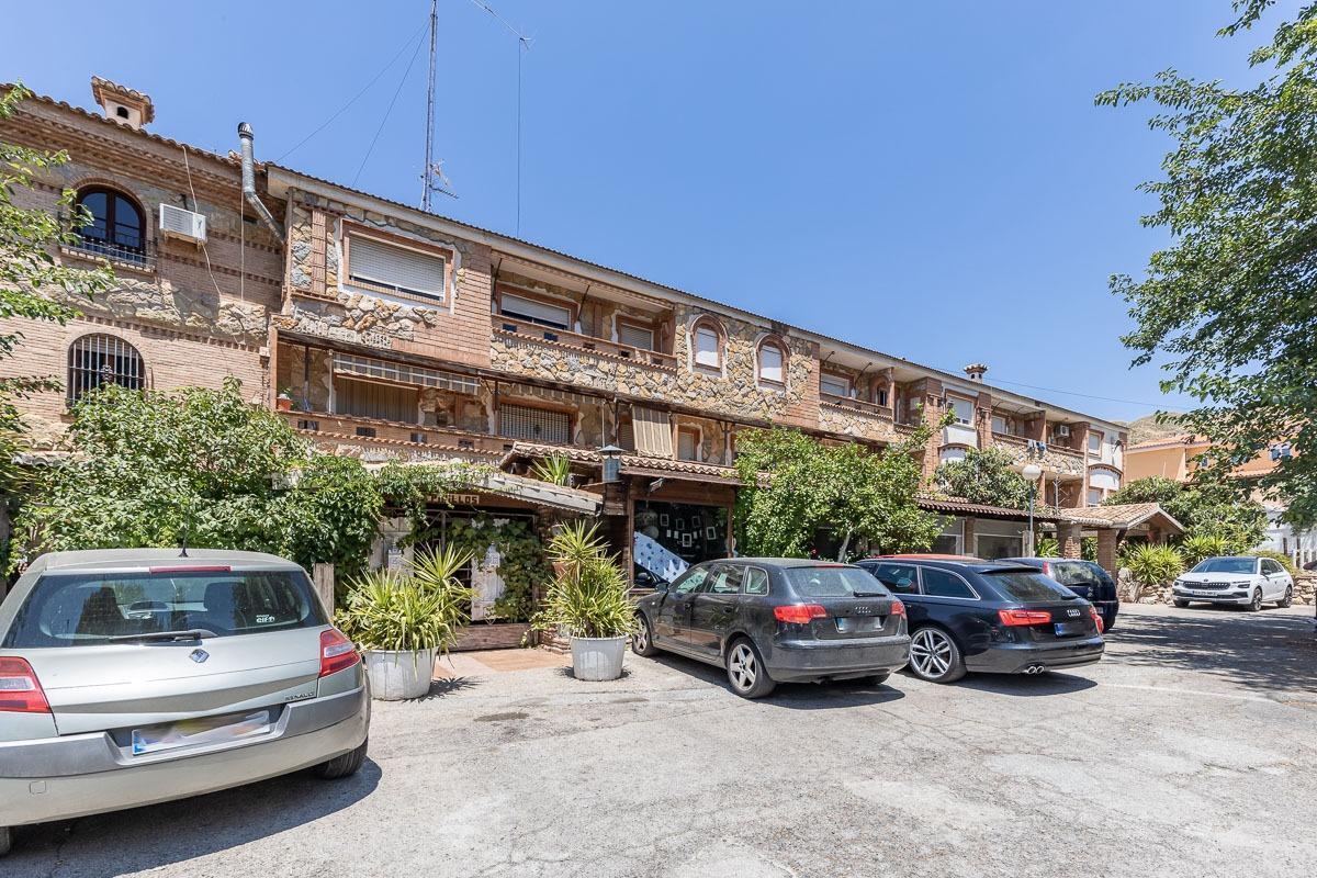 Hotel y hospedaje en Cenes de la Vega, Granada en venta Foto del edificio- Imagen 1 de 41