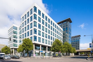 Más detalles de 8-10 Avenue Du Stade De France, Saint-Denis - Oficina en alquiler