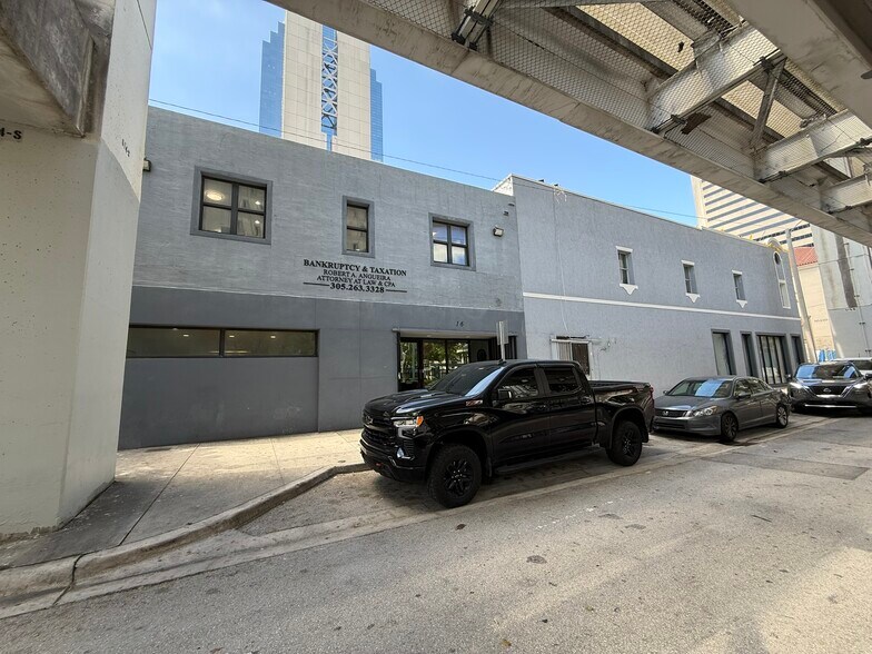 16 SW 1st Ave, Miami, FL en venta - Foto del edificio - Imagen 1 de 18