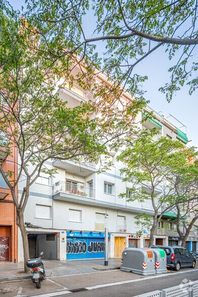 Edificio residencial en Barcelona, Barcelona en venta - Foto principal - Imagen 1 de 2