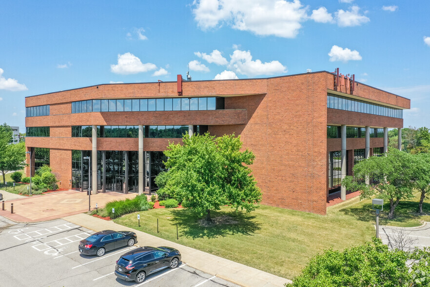 2700 Westown Pky, West Des Moines, IA en alquiler - Foto del edificio - Imagen 1 de 7