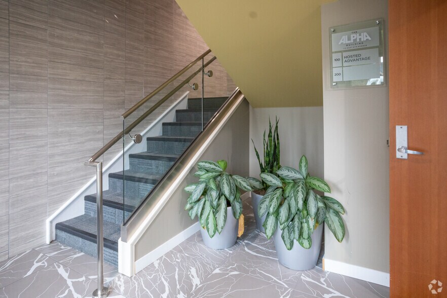 112 6th Av E, Vancouver, BC en alquiler - Vestíbulo - Imagen 2 de 40