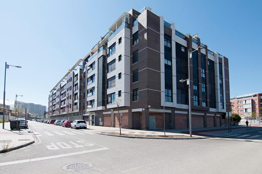Local en Armilla, Granada en venta - Foto del edificio - Imagen 2 de 21