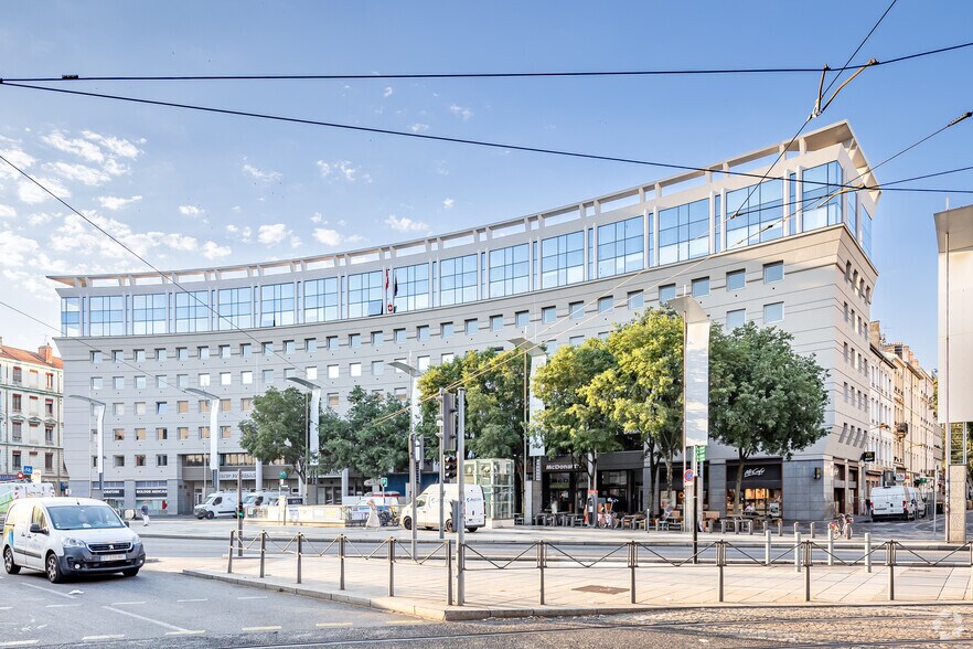 3 Place Charles Hernu, Villeurbanne en venta - Foto del edificio - Imagen 2 de 2