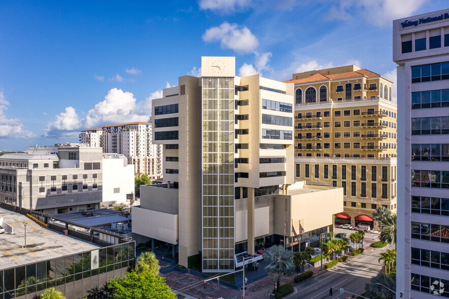 2100 Ponce de Leon, Coral Gables, FL en alquiler - Foto del edificio - Imagen 2 de 23