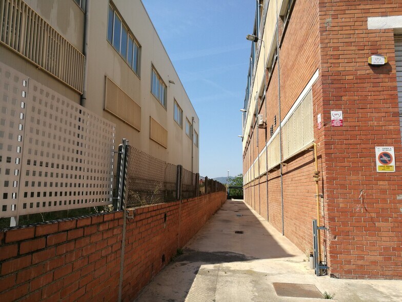 Nave en Sant Joan Despí, Barcelona en venta - Foto del edificio - Imagen 3 de 3