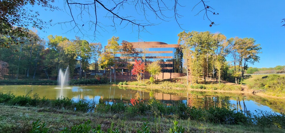 6801 Governors Lake Pky, Peachtree Corners, GA en alquiler - Foto del edificio - Imagen 3 de 22