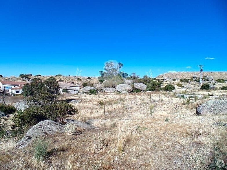 Terreno en Ávila, Ávila en venta - Foto del edificio - Imagen 3 de 5