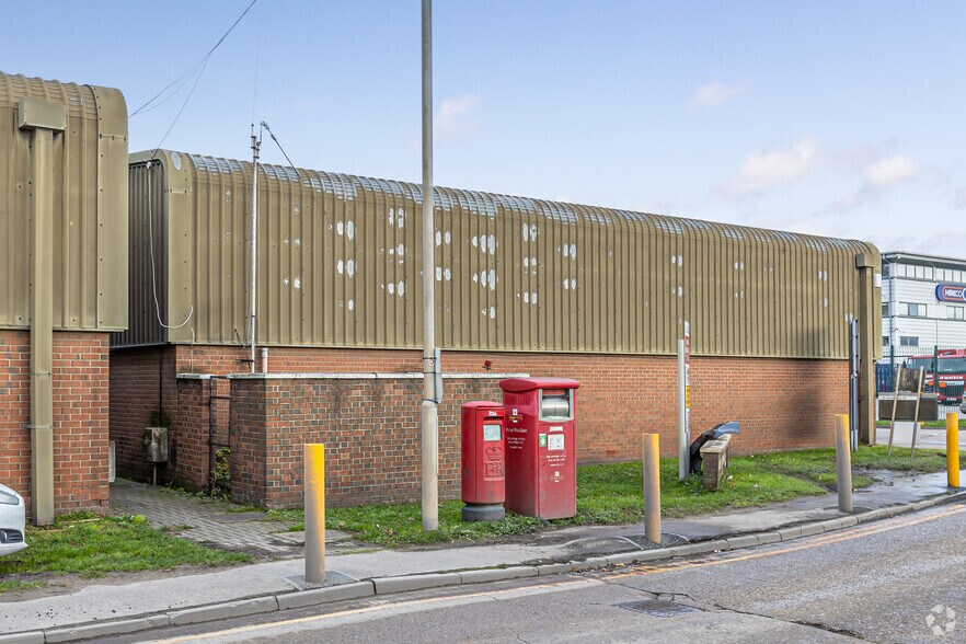 Juliet Way, South Ockendon en alquiler - Foto del edificio - Imagen 3 de 3