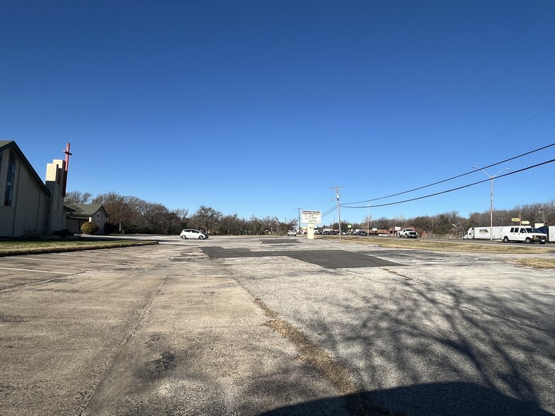 5025 Jacksboro Hwy, Fort Worth, TX en venta - Foto del edificio - Imagen 3 de 8