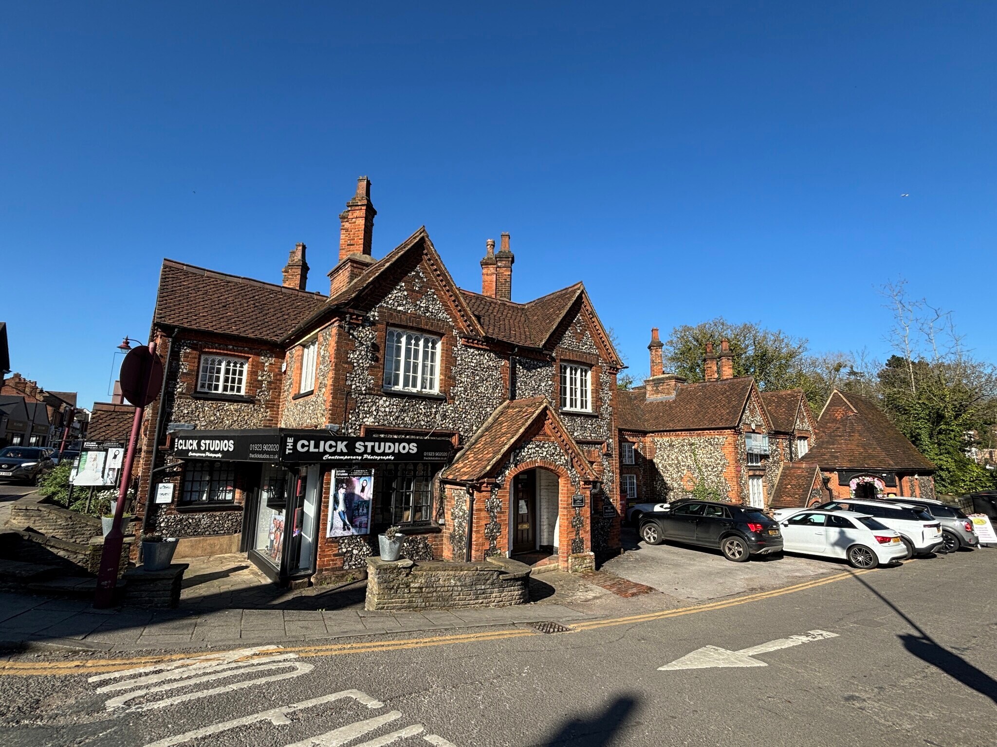 255 Watling St, Radlett en venta Foto del edificio- Imagen 1 de 6
