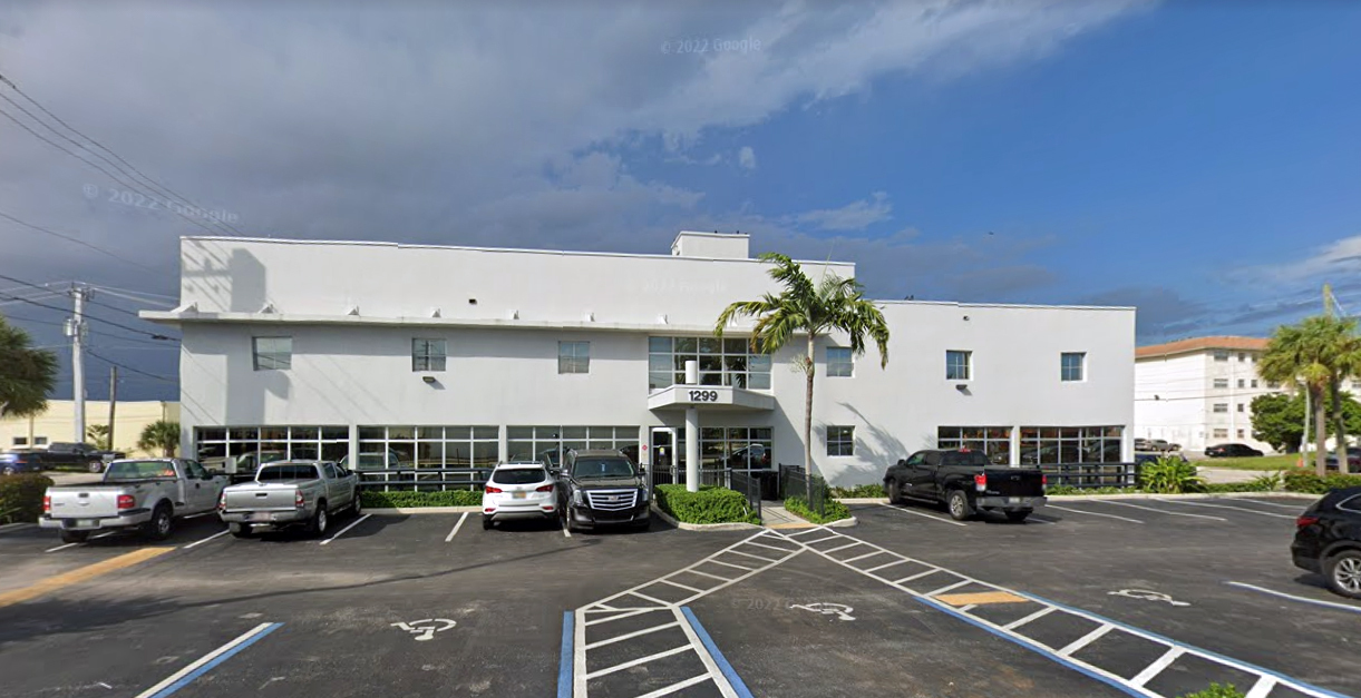 1299 E Commercial Blvd, Oakland Park, FL en alquiler Foto del edificio- Imagen 1 de 5