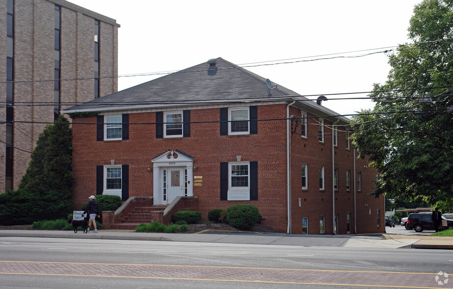 4101 Chain Bridge Rd, Fairfax, VA en alquiler - Foto del edificio - Imagen 1 de 3