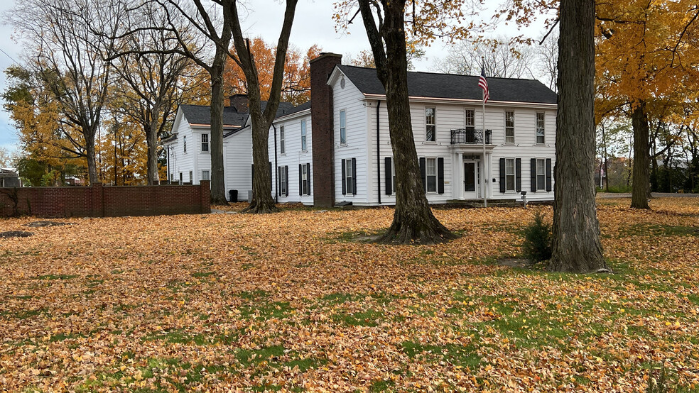 243 S Madison Ave, Greenwood, IN en alquiler - Foto del edificio - Imagen 1 de 9