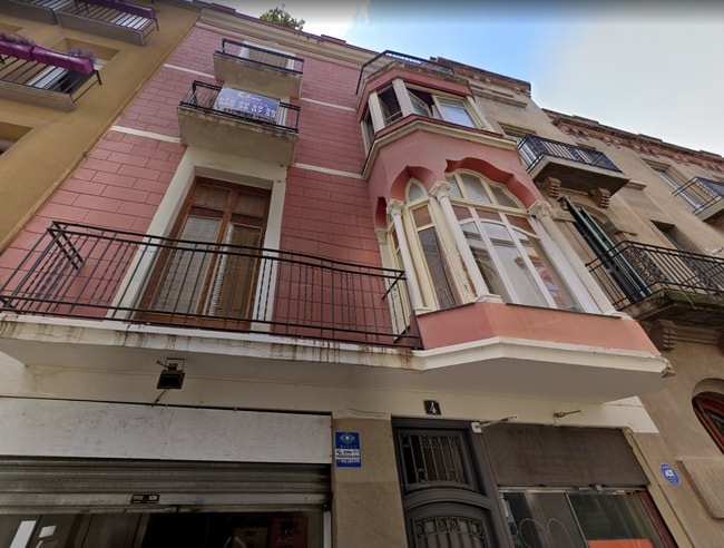 Más detalles de Carrer Santa Maria, 4, Igualada - Edificio residencial​ en venta
