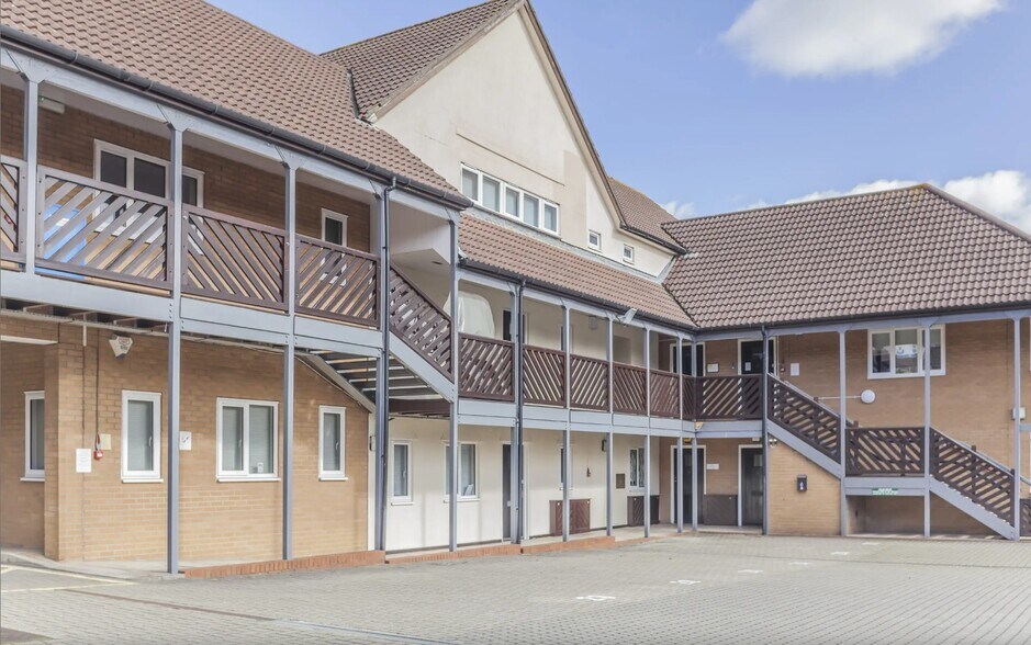Woodlands, Bradley Stoke en venta - Foto del edificio - Imagen 3 de 13