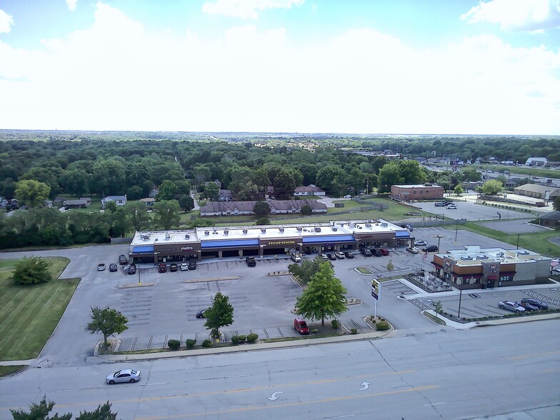 6101-6305 Main St, Grandview, MO en alquiler - Foto del edificio - Imagen 3 de 4